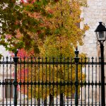Colores de otoño en el patio de armas arzobispal