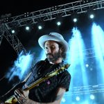 Leiva convence en su concierto de La Muralla a dos mil fans