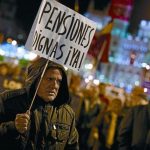 Los pensionistas y sus pensiones de «mierda»
