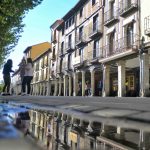 Escena otoñal en el centro alcalaíno