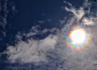 Espectacular fenómeno de iridiscencia sobre los cielos de Alcalá de Henares