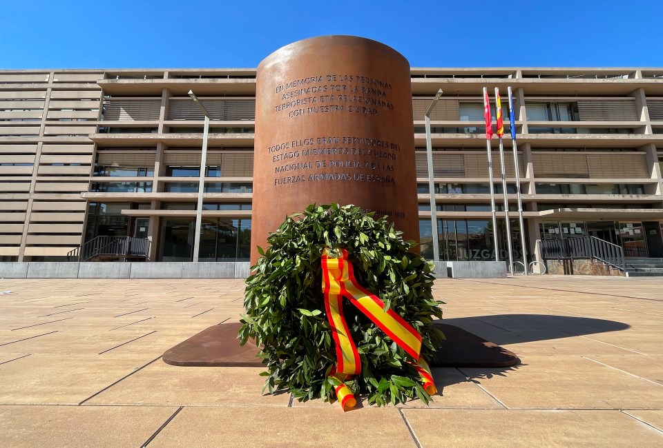 Monumento-Homenaje a las víctimas relacionadas con Alcalá del terrorismo de ETA