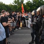 Tensión, gritos y cargas policiales en una protesta no autorizada frente al CAED de Alcalá de Henares