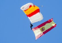 El cielo y la pista del Val se llenan de acción en la gran exhibición de las Fuerzas Armadas y de Seguridad