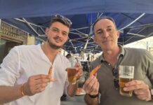 Chupa la gamba 2026: el sabor más alcalaíno de las Ferias vuelve a reinar en la Cueva de Antolín