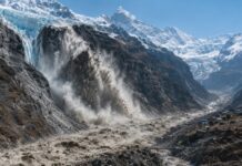 LA MONTAÑA QUE SE CONVIRTIÓ EN RÍO: LA GRAN RIADA DE NEPAL | Por Manuel Peinado