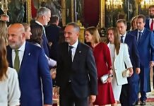 Piquet lleva la representación de Alcalá a la recepción de los Reyes por la Fiesta Nacional